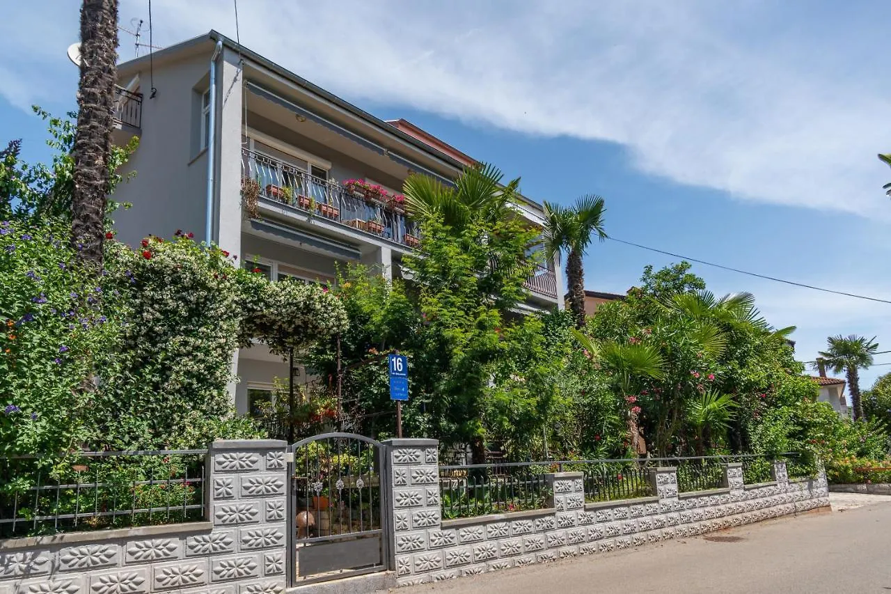 Apartments With A Parking Space Lovran, Opatija - 2342